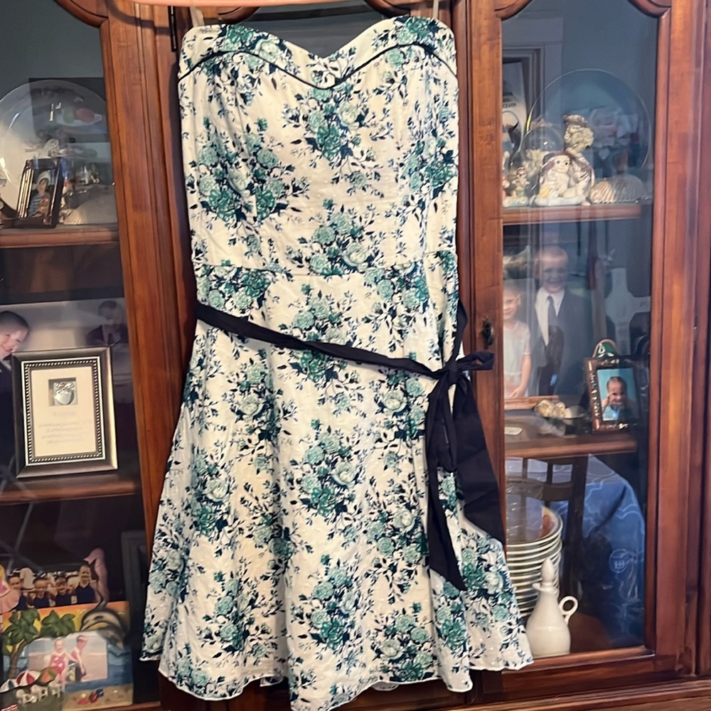 Gorgeous 100% cotton lined/cupped strapless dress! Speechless 11.